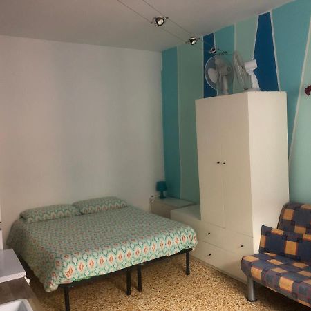 Home Willy Florence Luaran gambar
