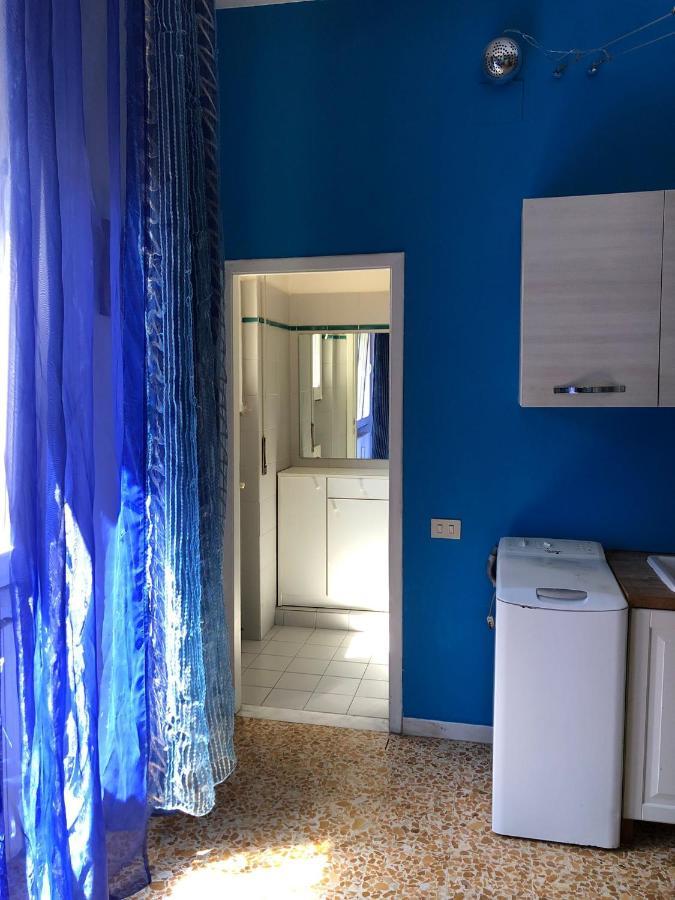 Home Willy Florence Luaran gambar