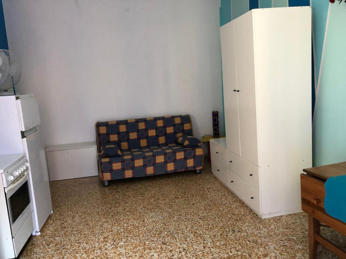 Home Willy Florence Luaran gambar