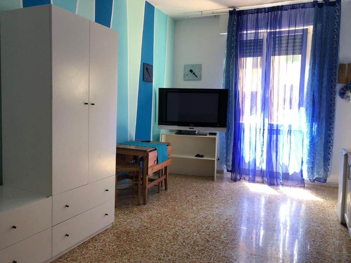Home Willy Florence Luaran gambar