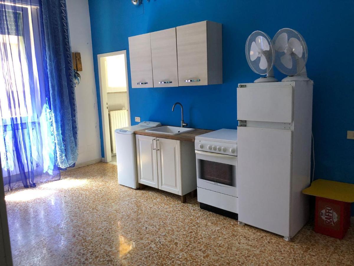 Home Willy Florence Luaran gambar