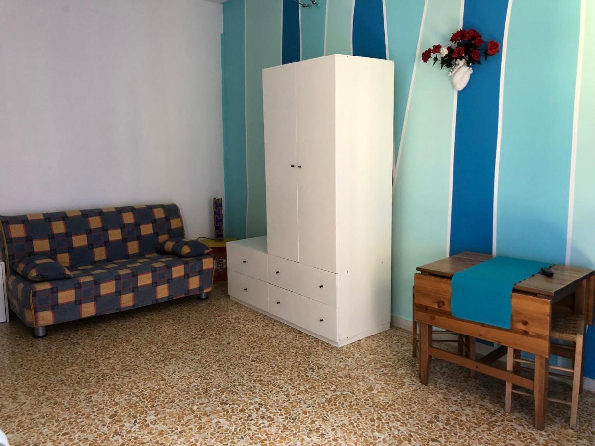 Home Willy Florence Luaran gambar